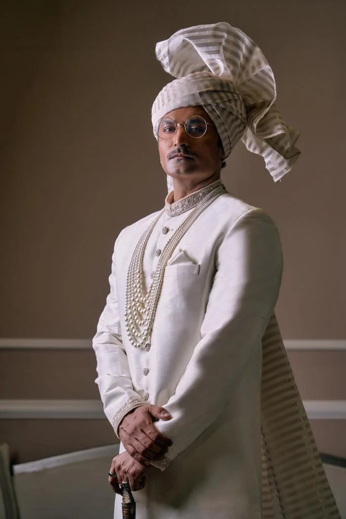 White Embroidered Silk-Blend Groom Sherwani (4-Piece) - Image 3