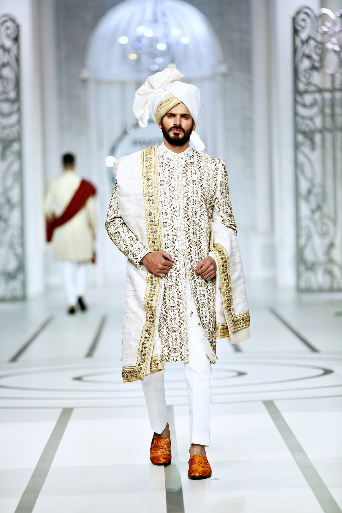 White Gold Embroidered Silk-Blend Sherwani (3-Piece) - Image 5