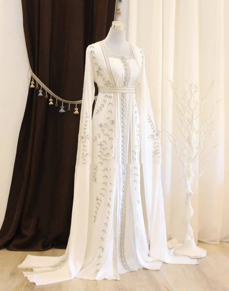 White Zari Embroidered Georgette Kaftan (1-Pc) - Image 1