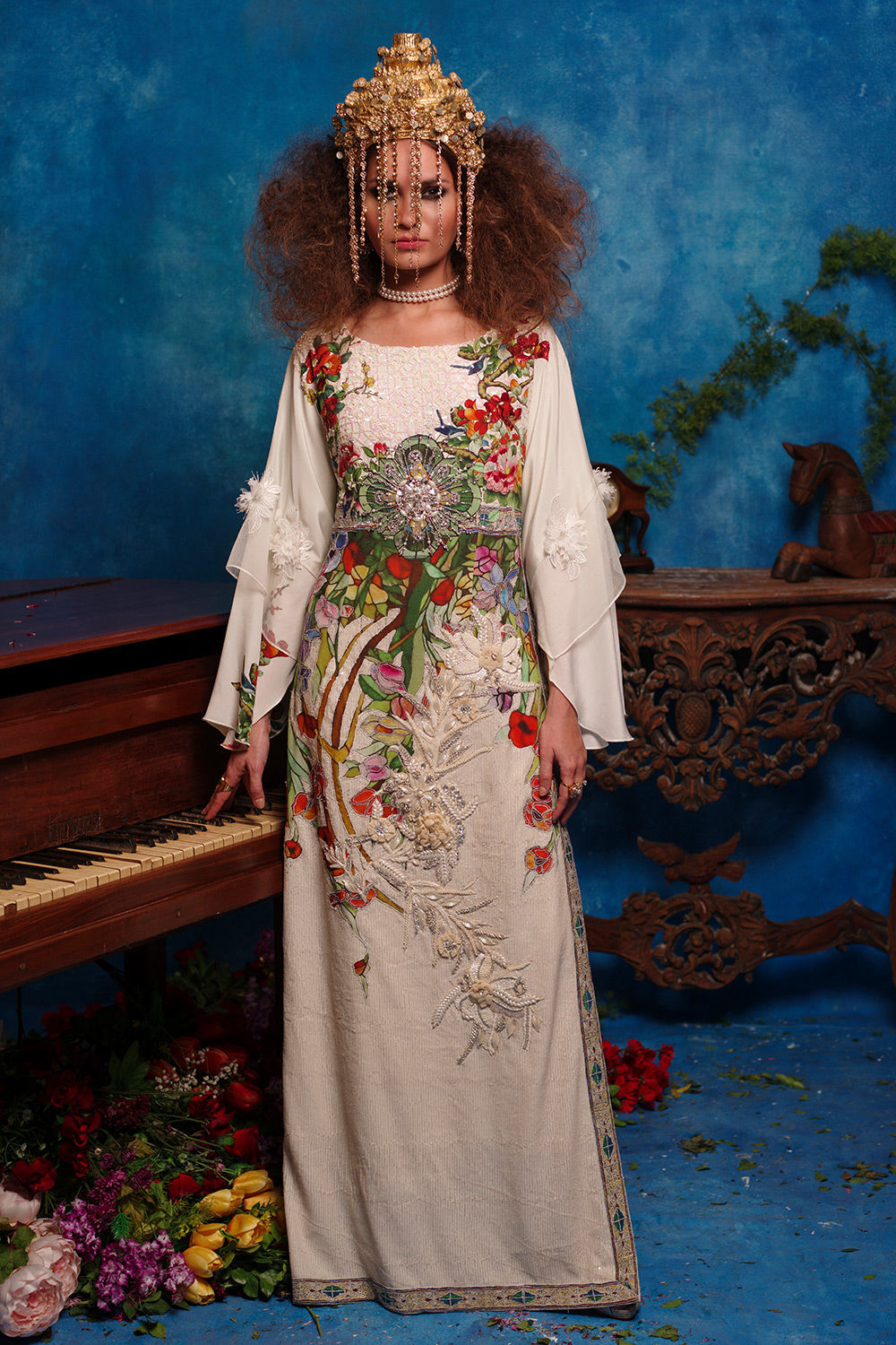White Sequin Embroidered Silk Kaftan (1-Pc) - Image 1