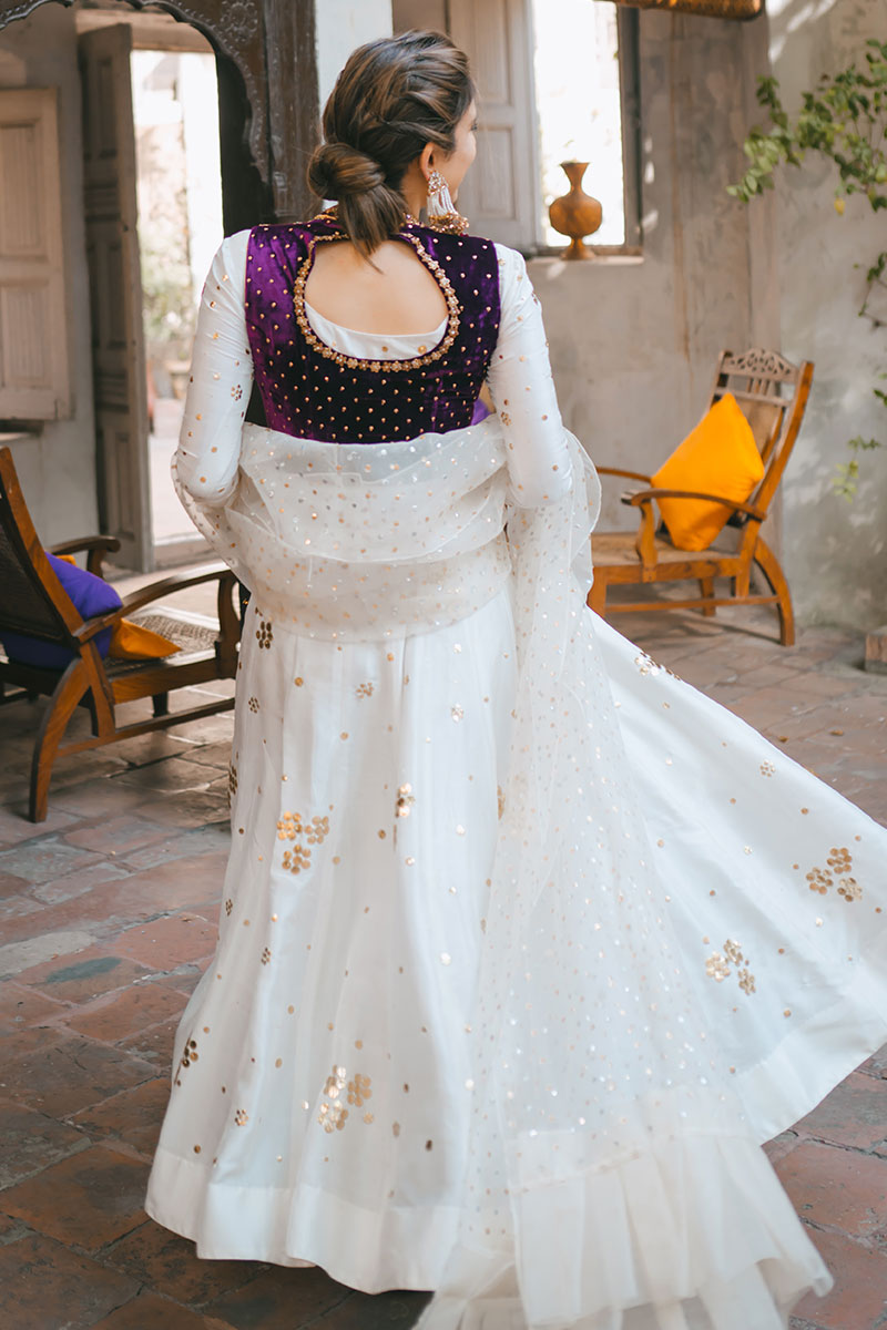 Pakistani White Kamdani Raw Silk Kalidar (3-Piece) - Image 5