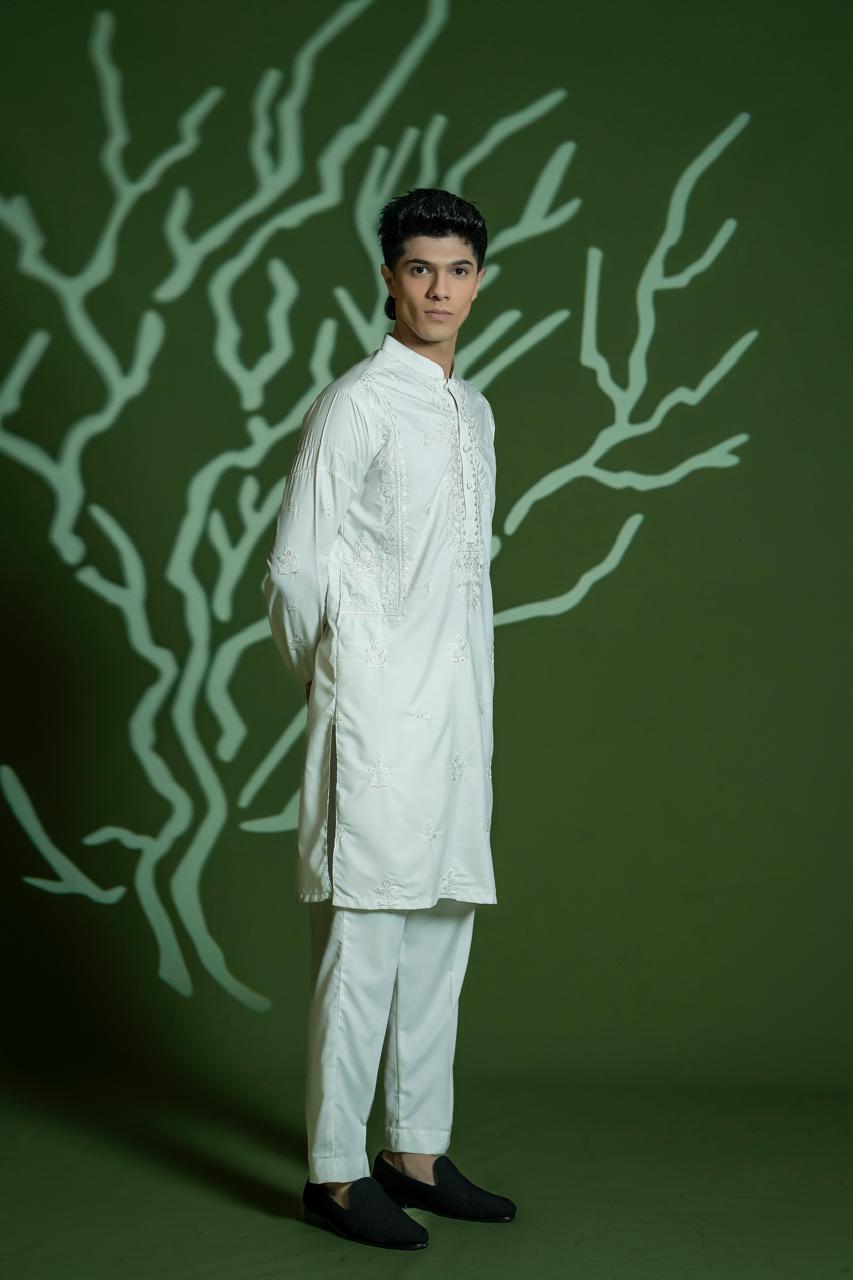 White Embroidered Blended Kurta Pajama (2-Piece) - Image 6