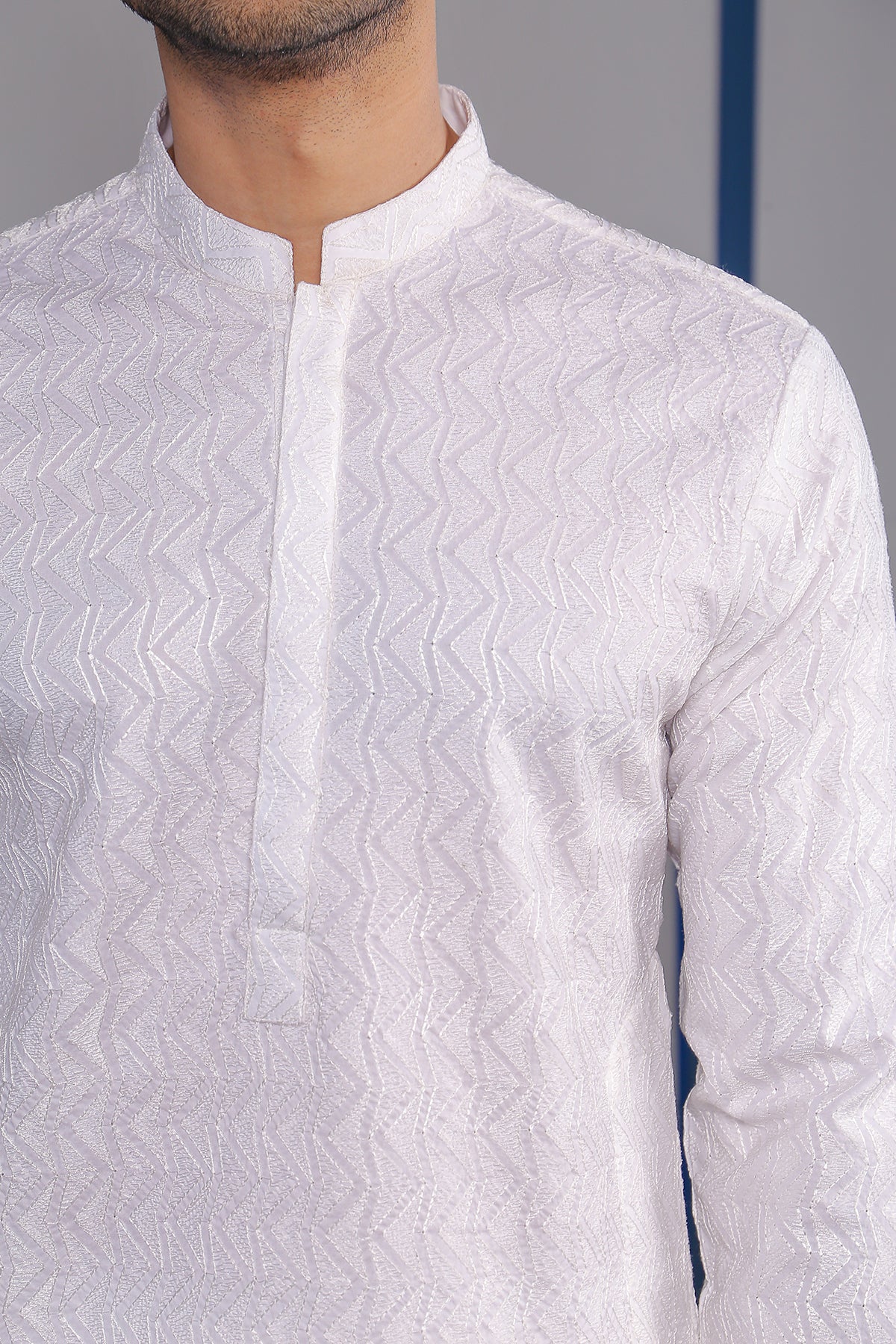 White Schiffli Embroidered Cotton Kurta (2-Piece) - Image 3