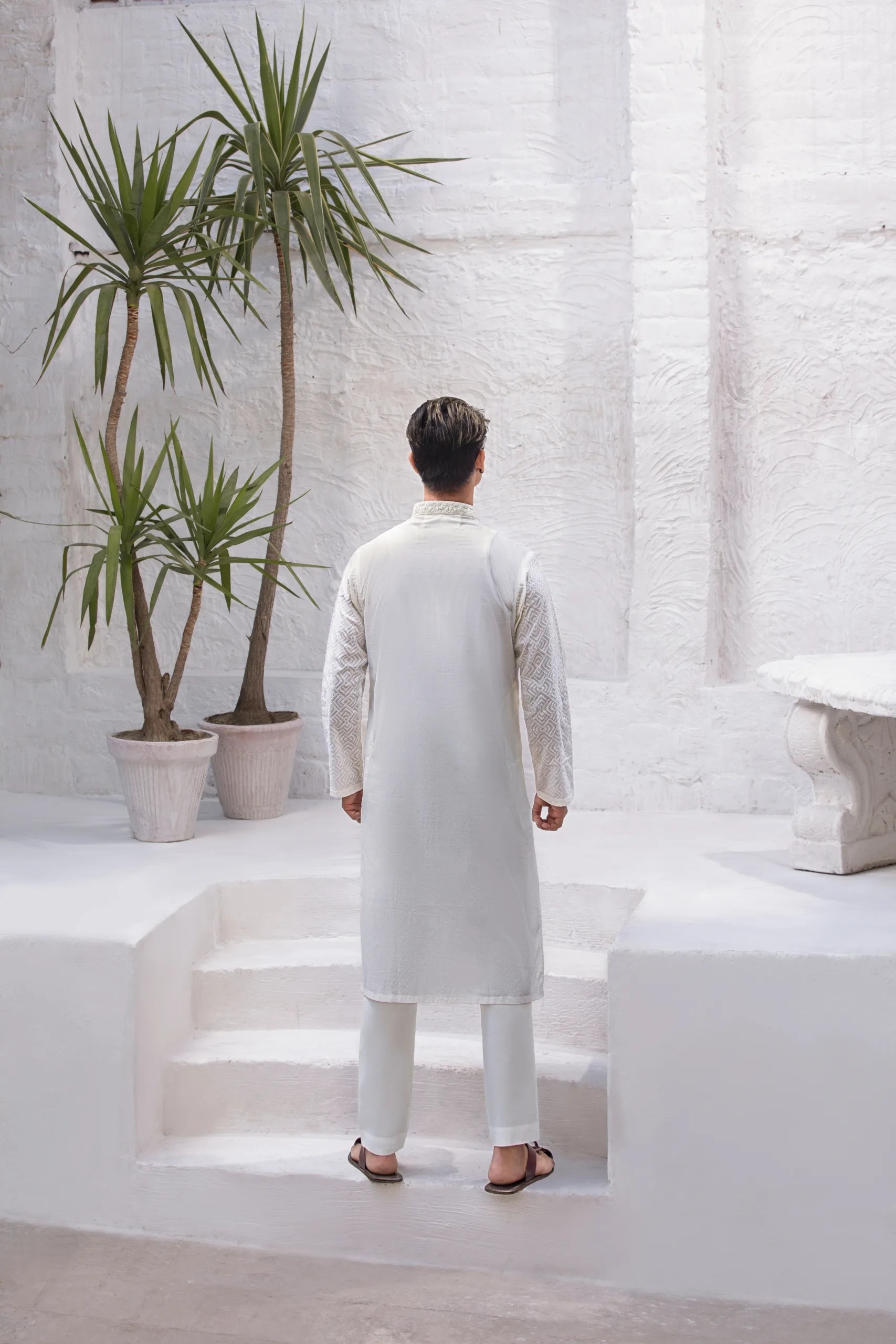 White Embroidered Cotton-Silk Kurta Set (2-Piece) - Image 4