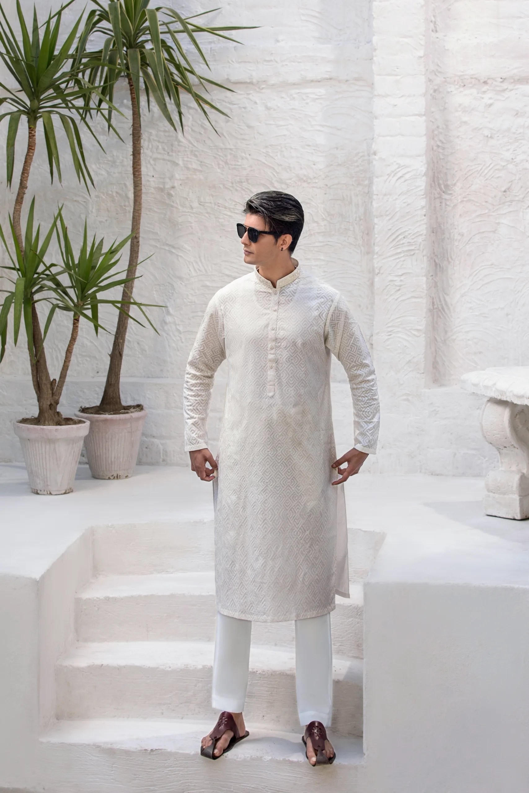 White Embroidered Cotton-Silk Kurta Set (2-Piece) - Image 5
