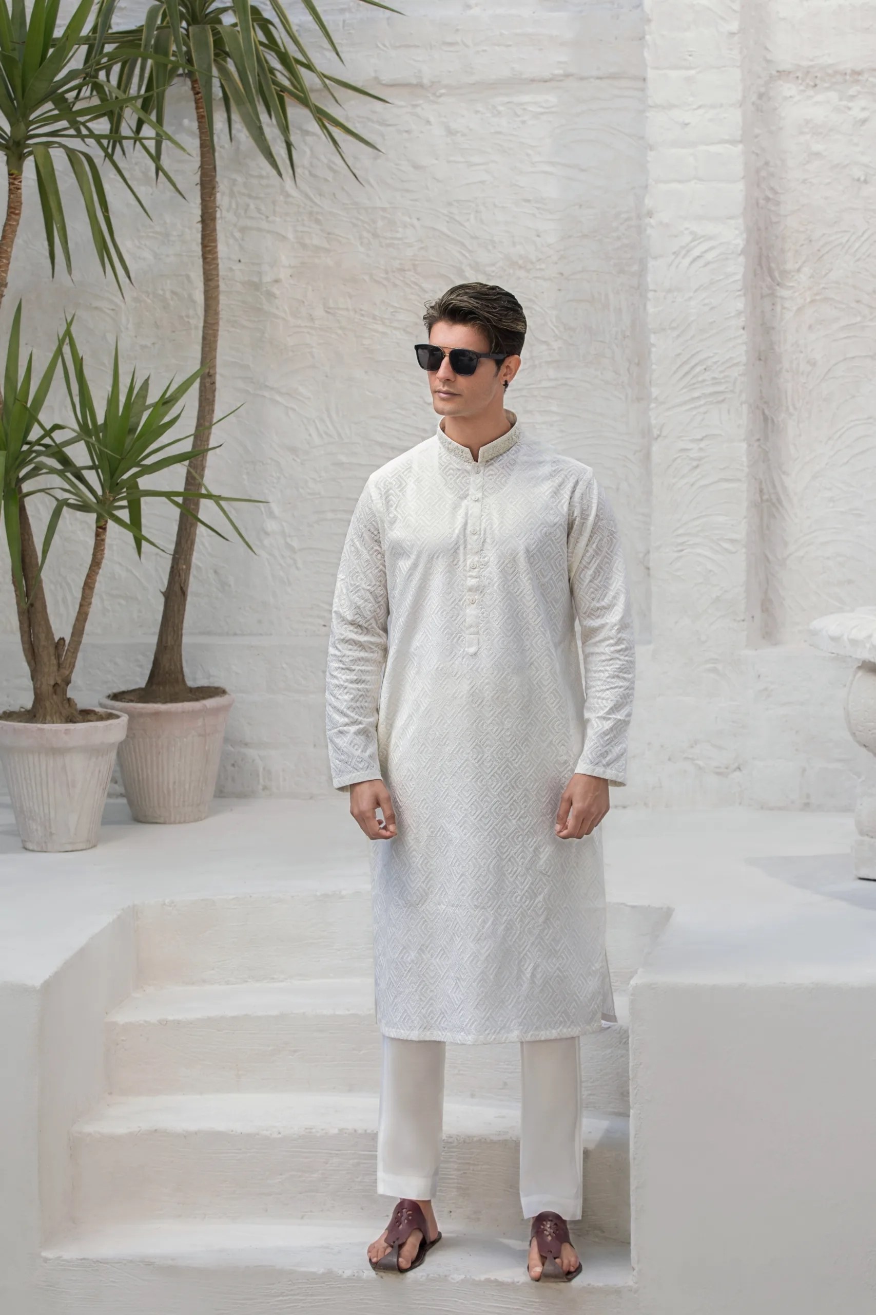 White Embroidered Cotton-Silk Kurta Set (2-Piece) - Image 6