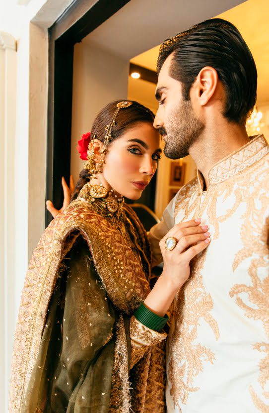 White Pale Gold Hand-Embroidered Cotton-Silk Kurta Shalwar (2-Piece) - Image 2