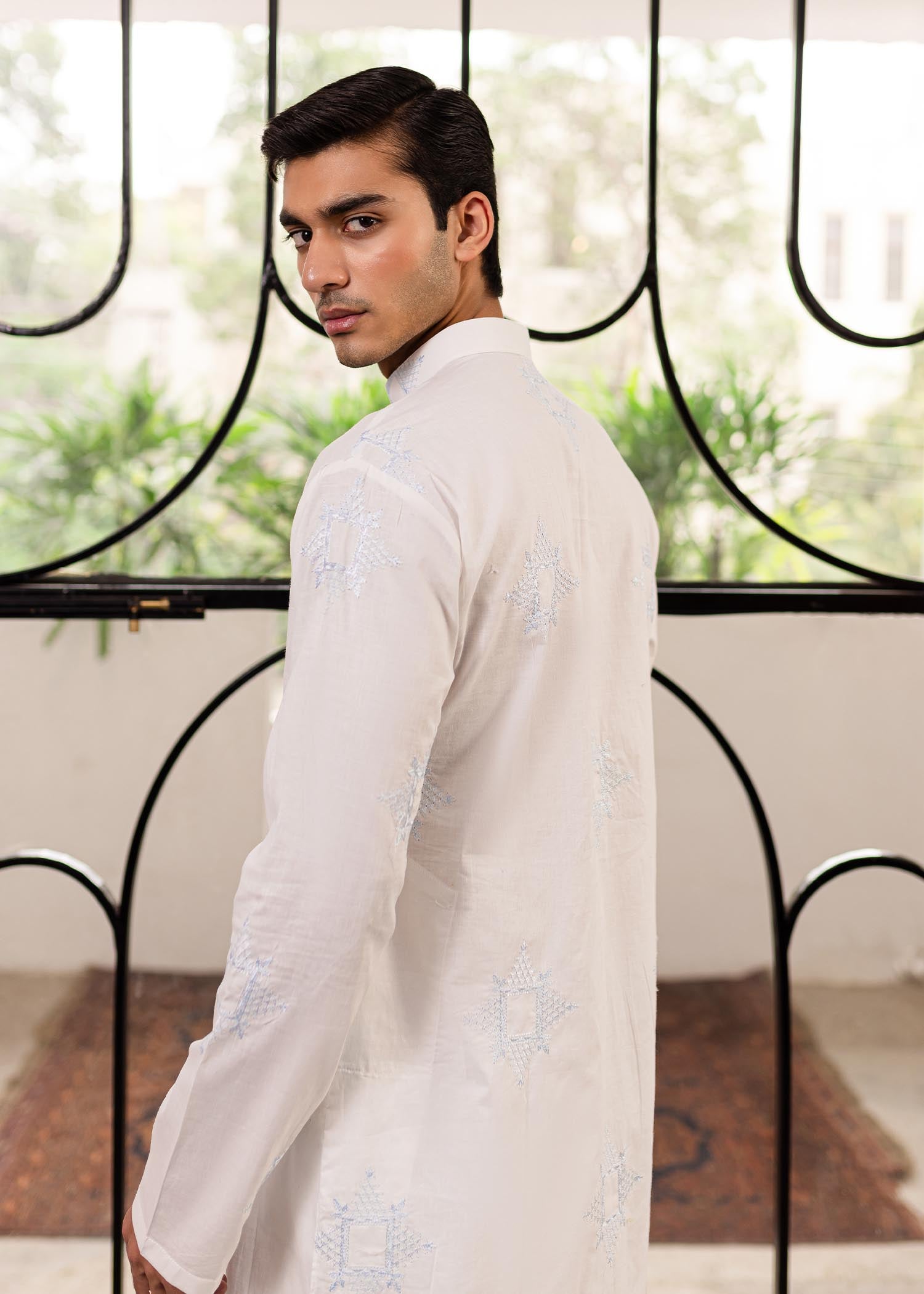 White Lakhnawi Embroidered Cotton Kurta (2-Piece) - Image 6