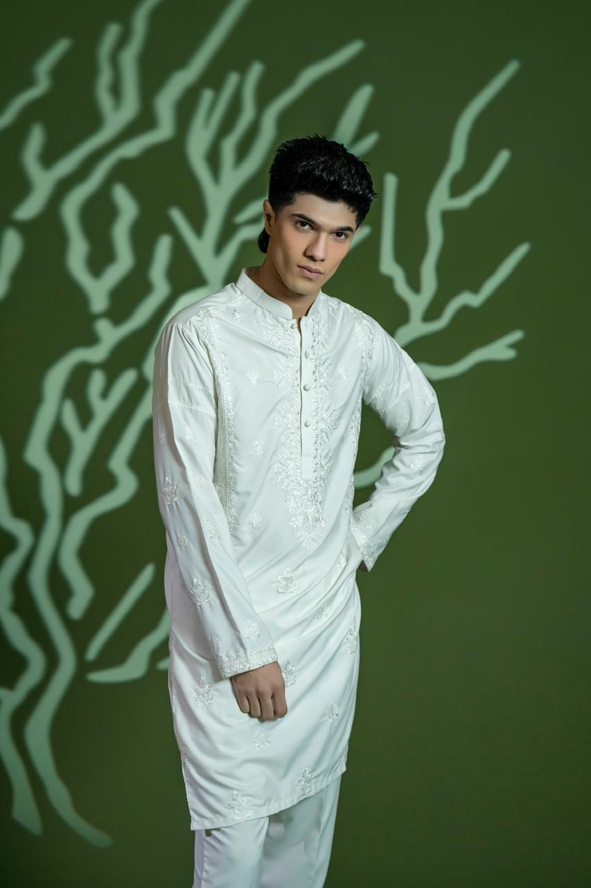 White Embroidered Blended Kurta Pajama (2-Piece) - Image 2