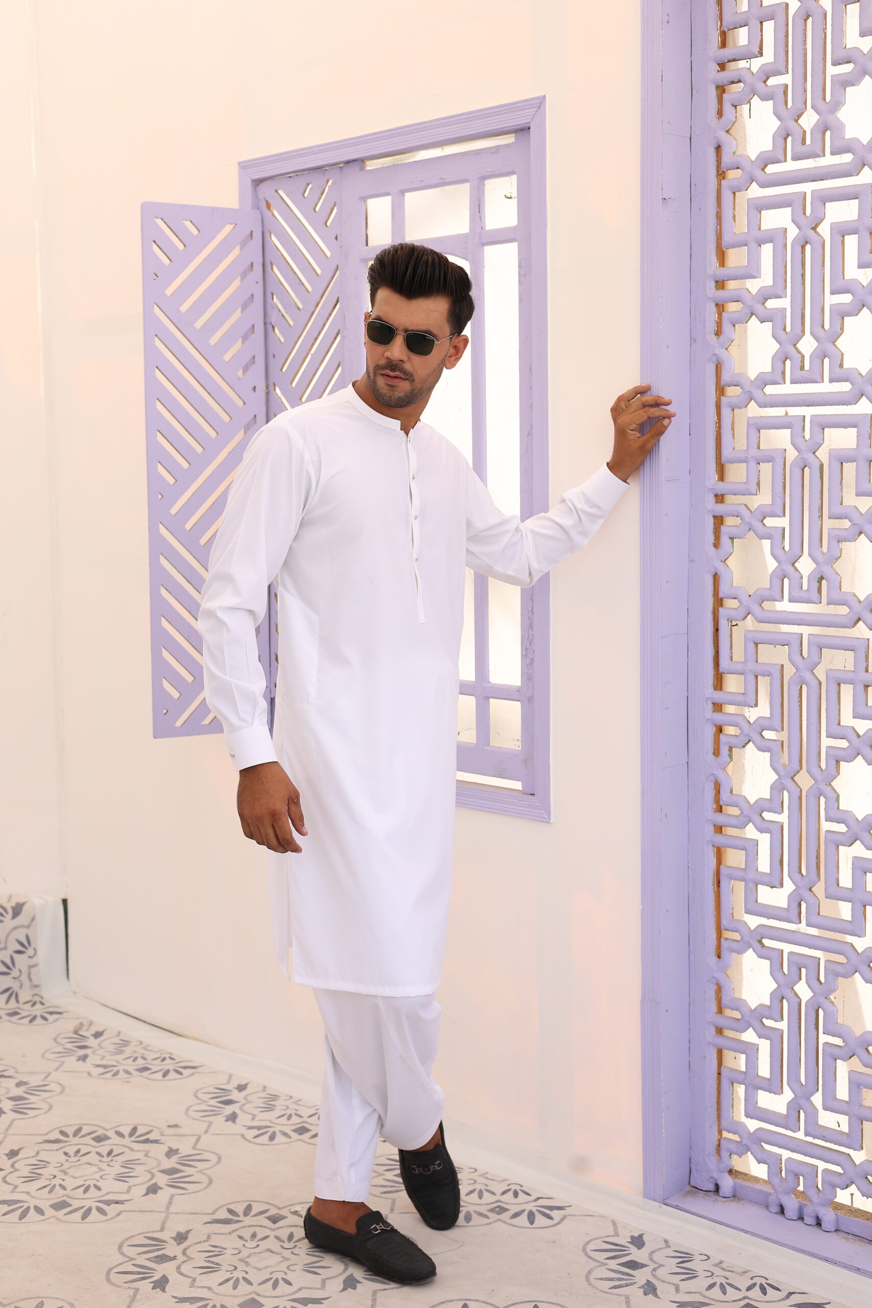 White China Boski Kurta Pajama (2-Piece) - Image 1