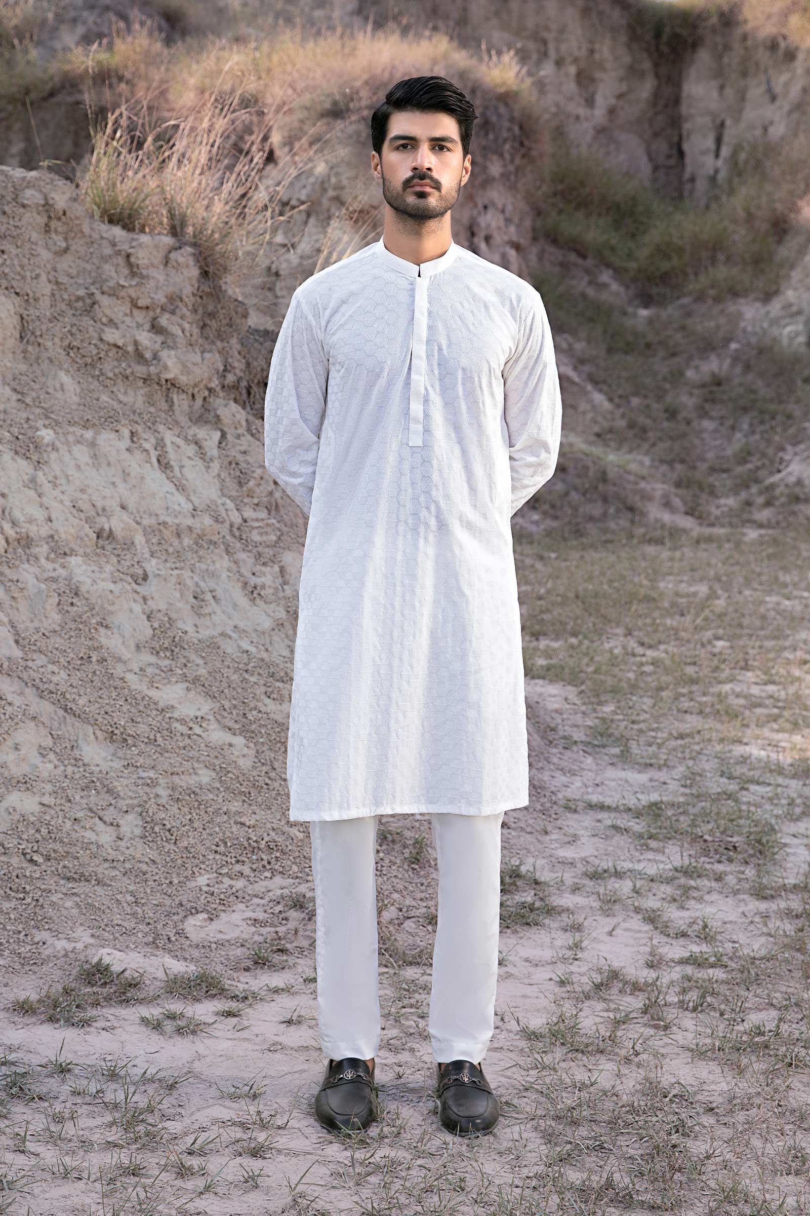White Embroidered Combed Cotton Kurta Pajama (2-Piece) - Image 1