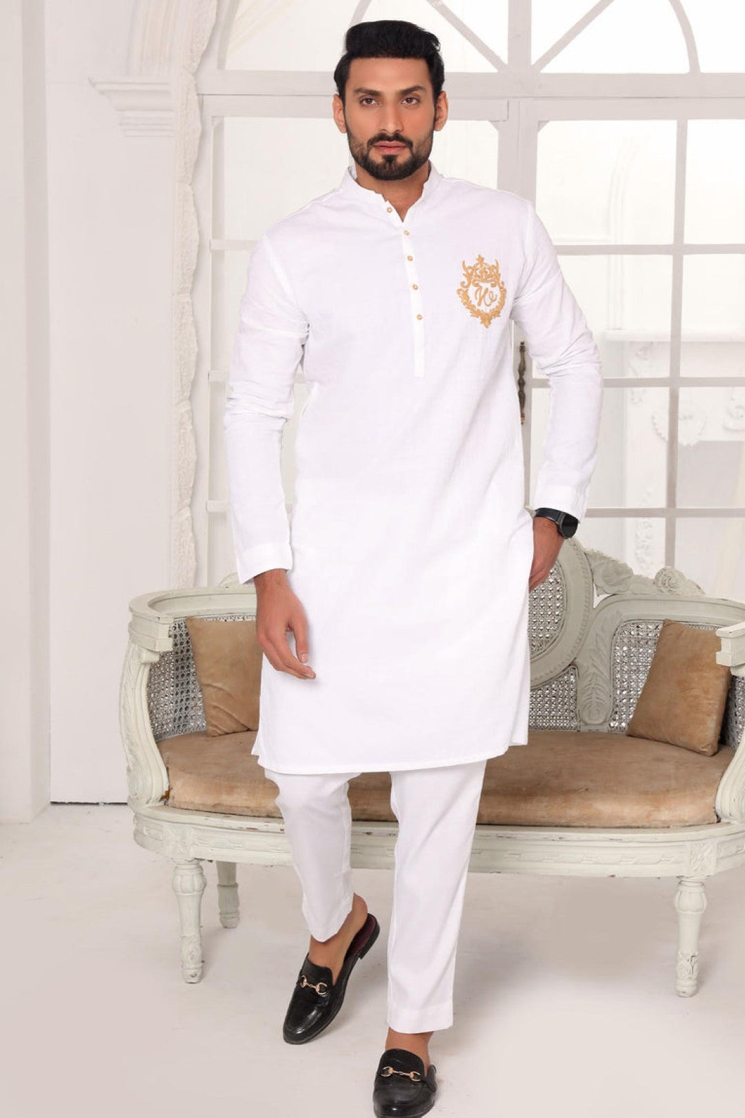 White Embroidered Cotton Jacquard Kurta (2-Piece) - Image 1