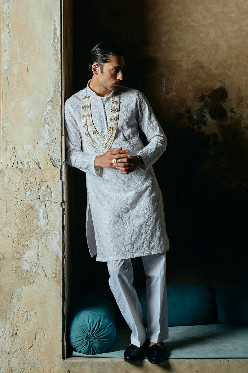Chalk White Embroidered Cotton Satin Kurta Pajama (3-Piece) - Image 2