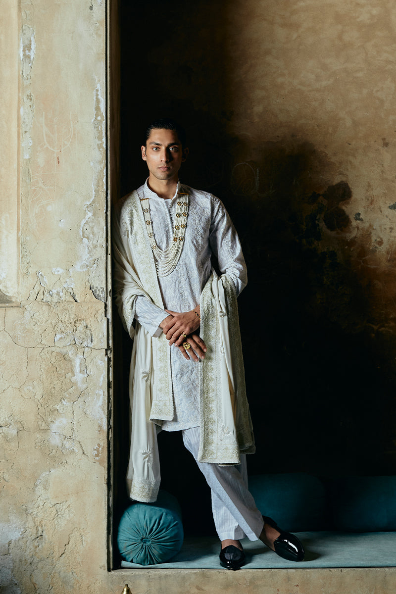 Chalk White Embroidered Cotton Satin Kurta Pajama (3-Piece) - Image 5