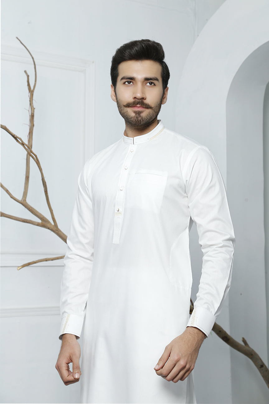 White Embellished Cotton Silk Kurta Pajama (2-Piece) - Image 5