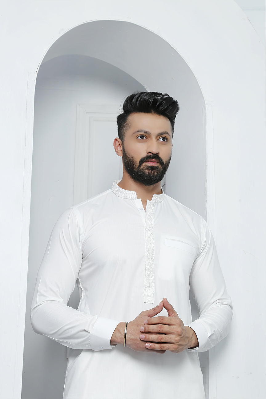 White Embellished Cotton Silk Kurta Pajama (2-Piece) - Image 1
