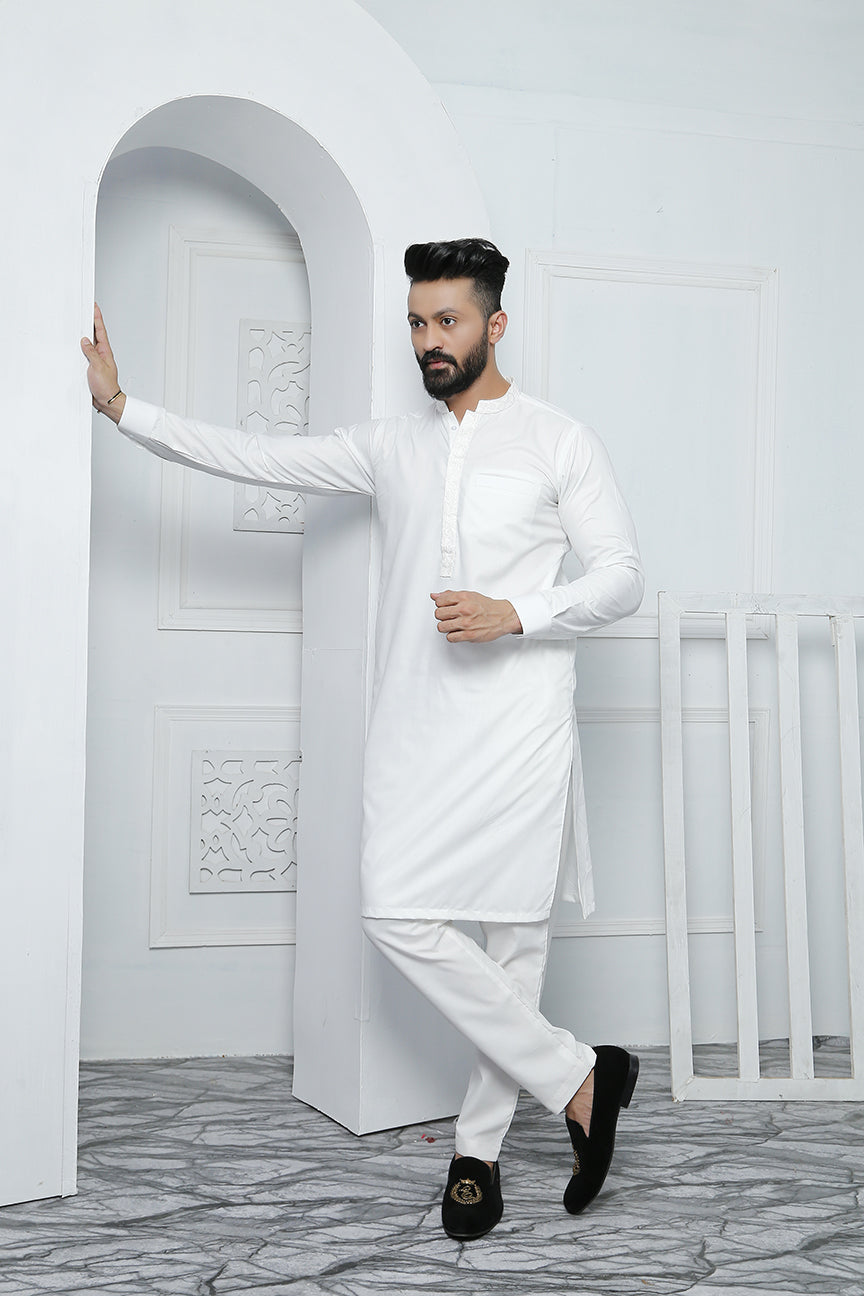 White Embellished Cotton Silk Kurta Pajama (2-Piece) - Image 3