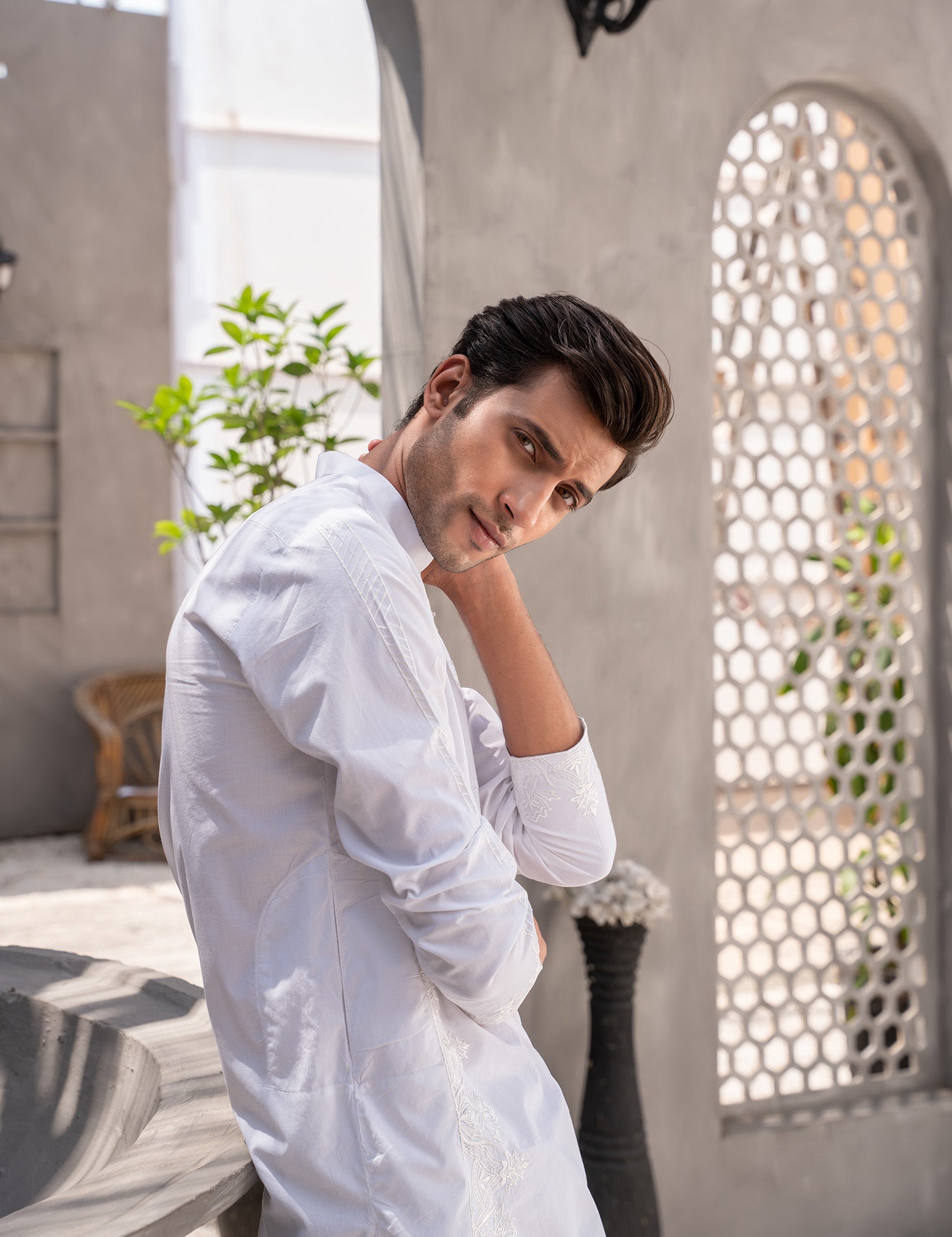 White Embroidered Cotton Kurta Pajama (2-Piece) - Image 5