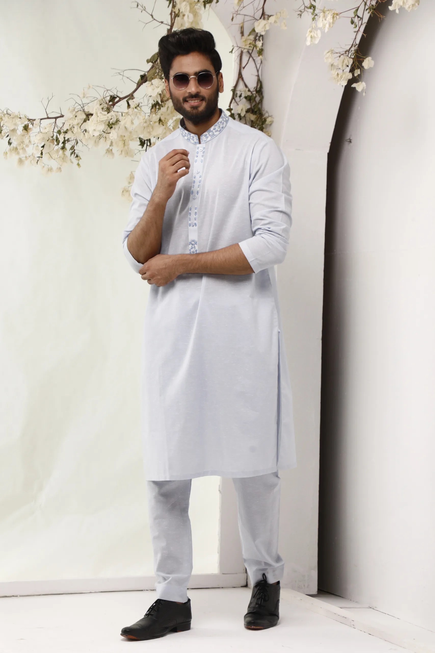 White Embroidered Cotton Kurta Pajama (2-Piece) - Image 3