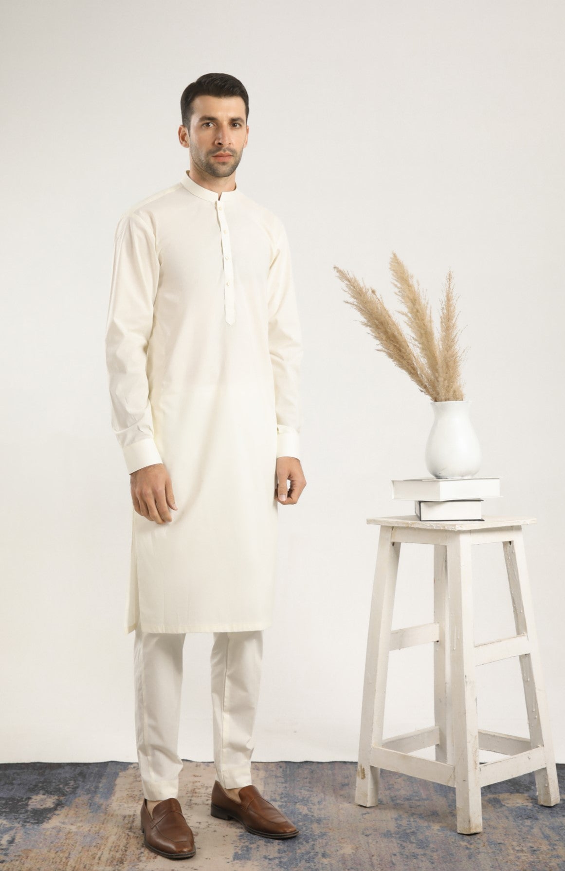 White Cotton Kurta Pajama Set (2-Piece) - Image 1