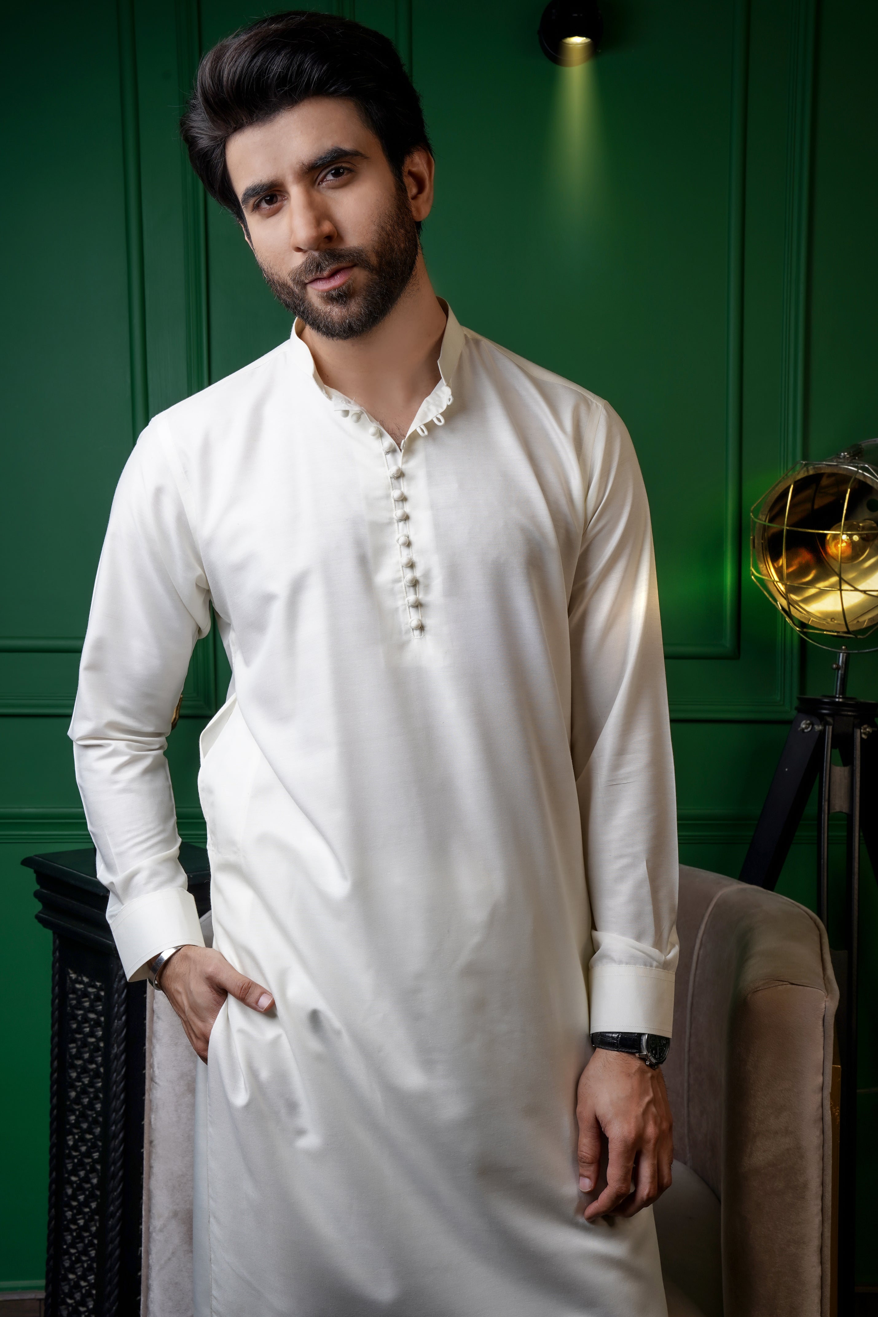 White Cotton Chinese Collar Kurta Pajama (2-Piece) - Image 3