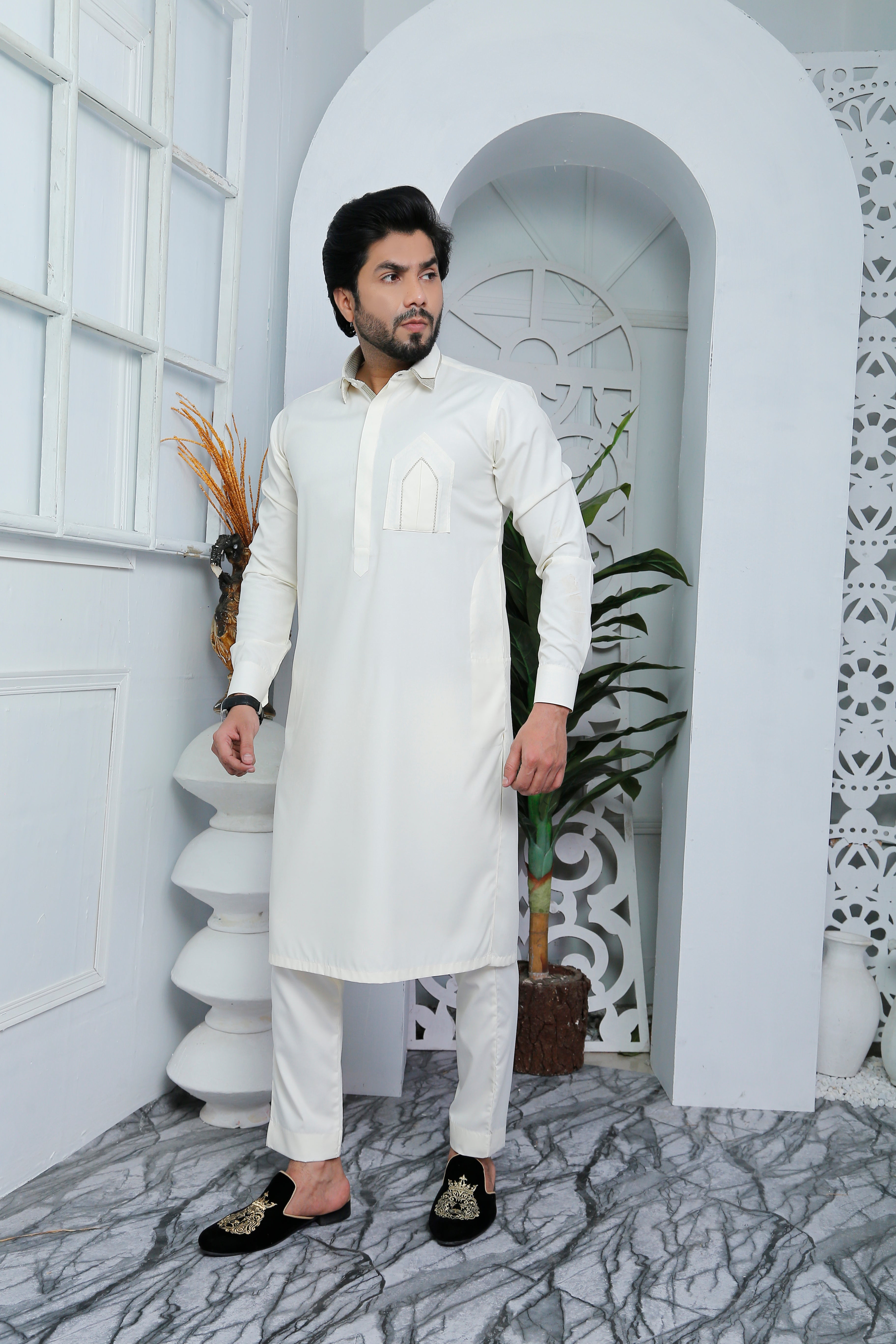 White Embellished Cotton Kurta Pajama (2-Piece) - Image 2