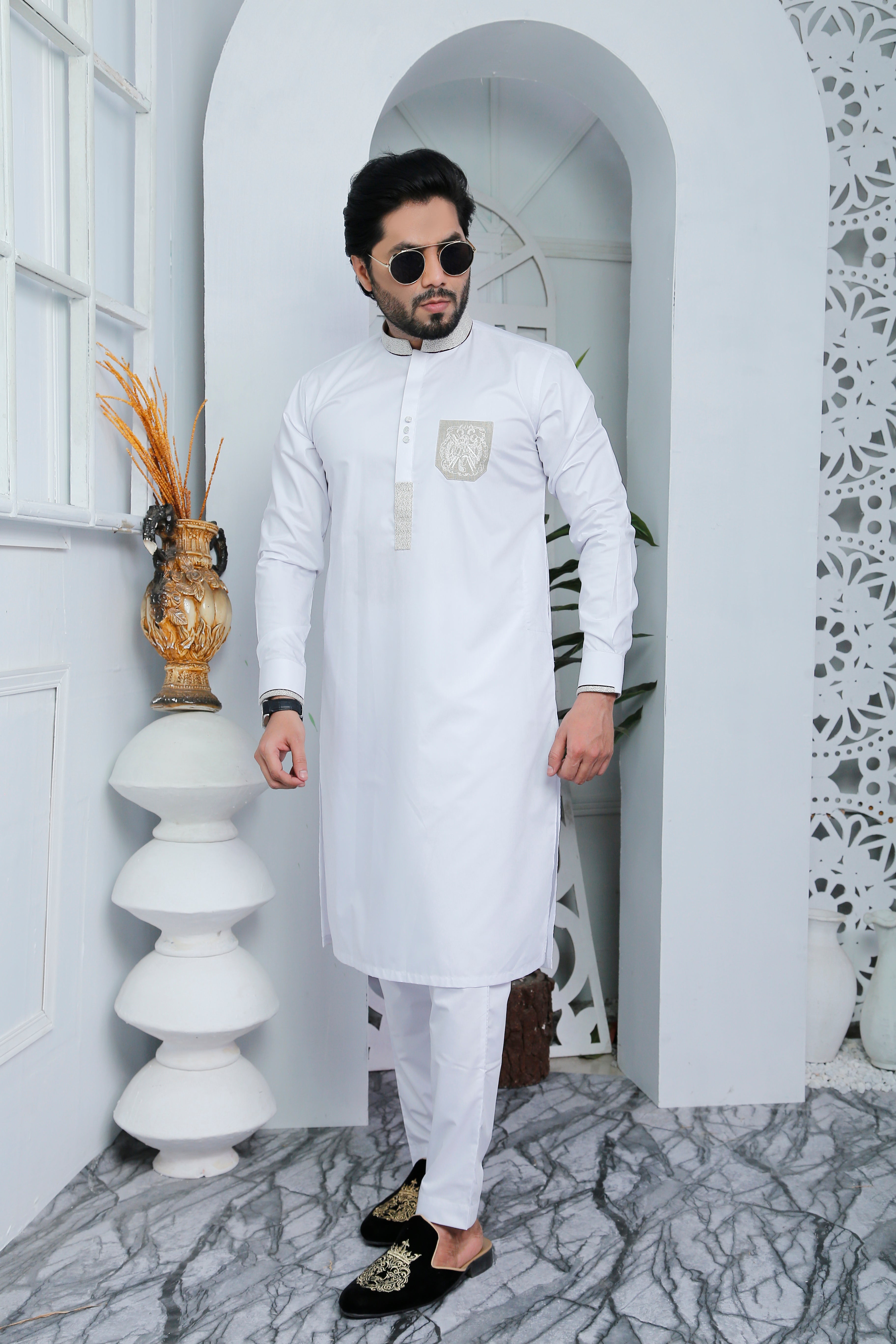 White Embroidered Cotton Kurta Pajama (2-Piece) - Image 2
