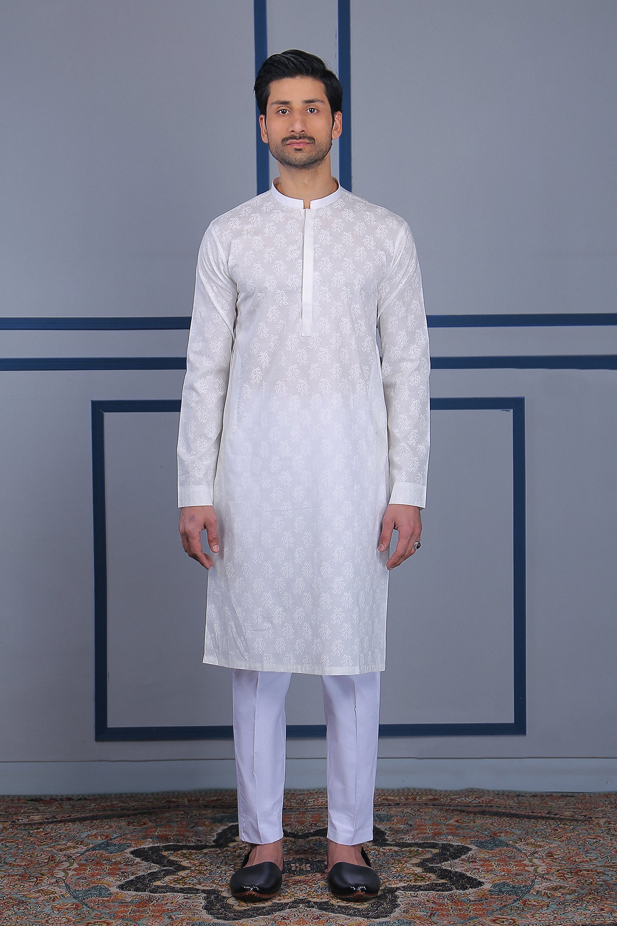 White Screen-Printed Cotton Kurta Pajama (2-Piece) - Image 1
