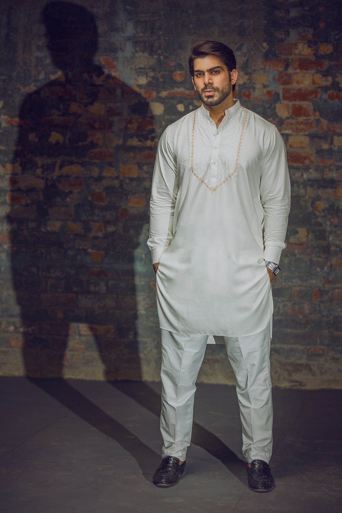 White Embroidered Cotton Kurta Pajama (2-Piece) - Image 1