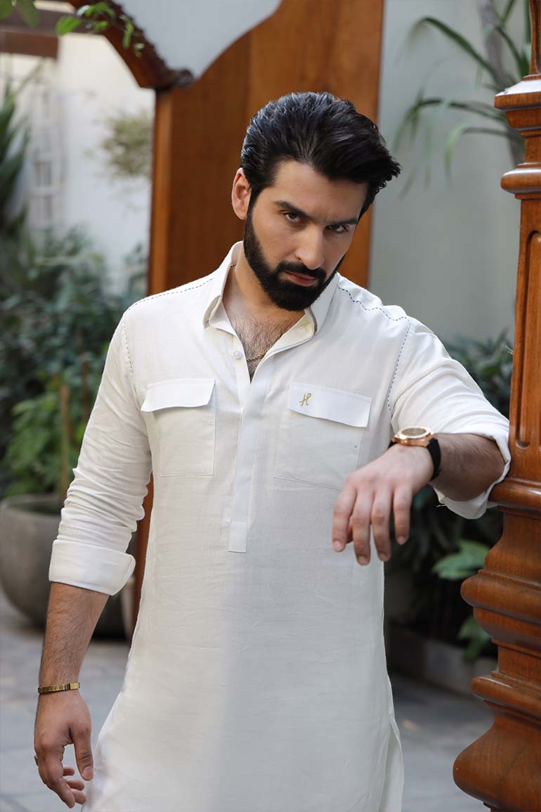 White Linen Kurta Pajama with Blue Stitching (2-Piece) - Image 5