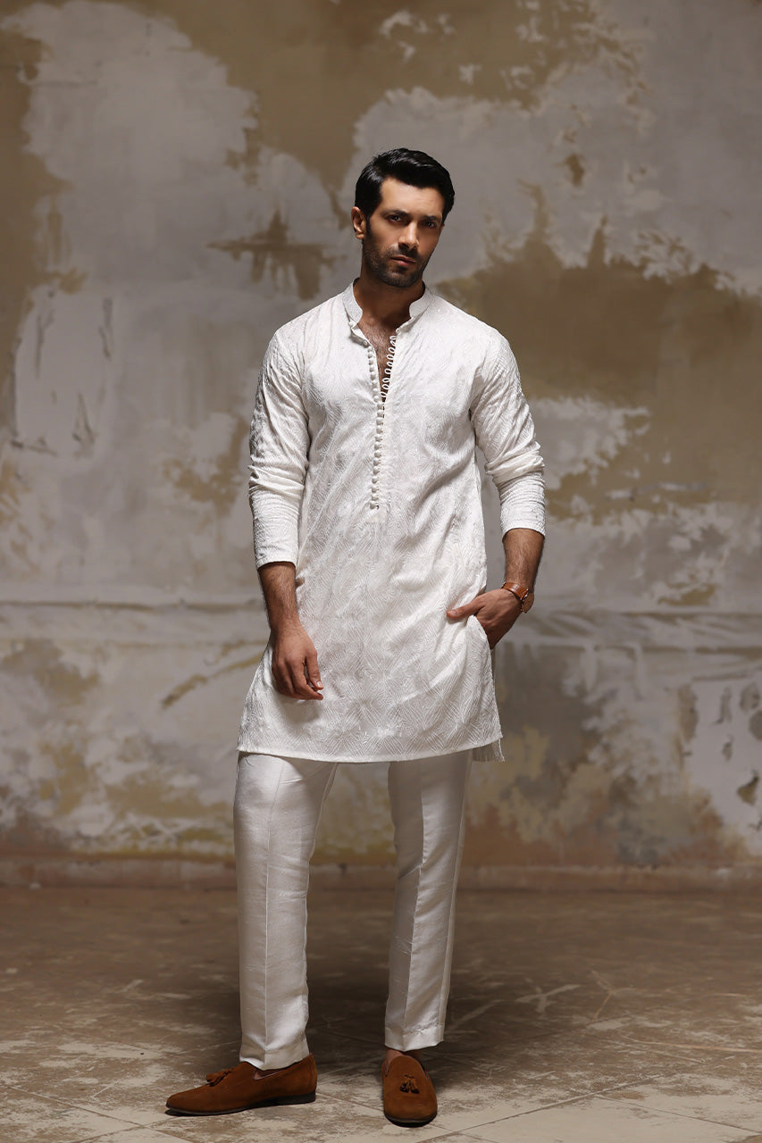 White Embroidered Raw Silk Kurta Pajama (2-Piece) - Image 4