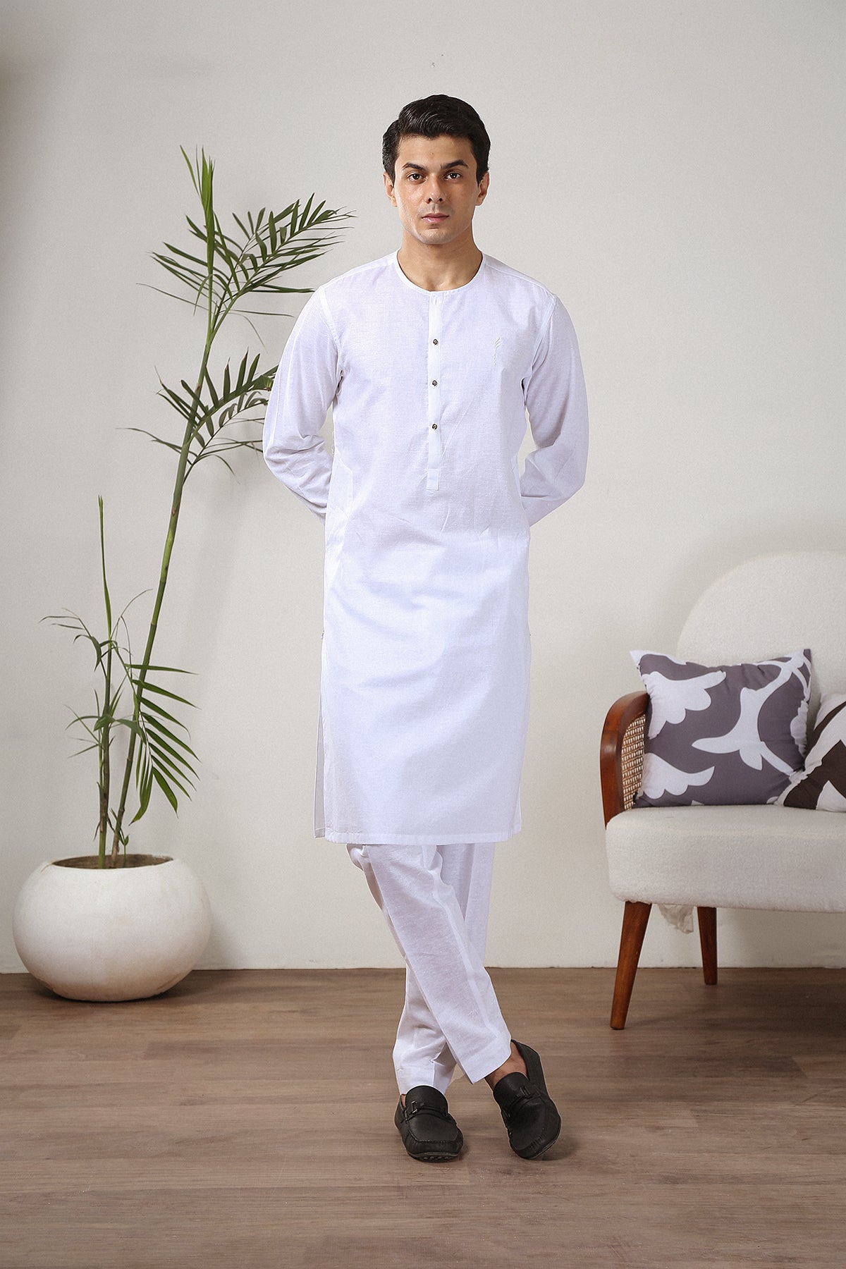 White Wash-and-Wear Kurta Pajama (2-Piece) - Image 1