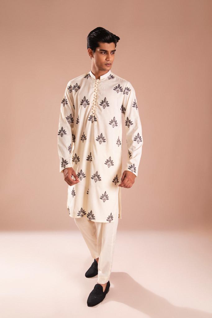 Off-White Embroidered Wash-and-Wear Kurta Pajama (2-Piece) - Image 1