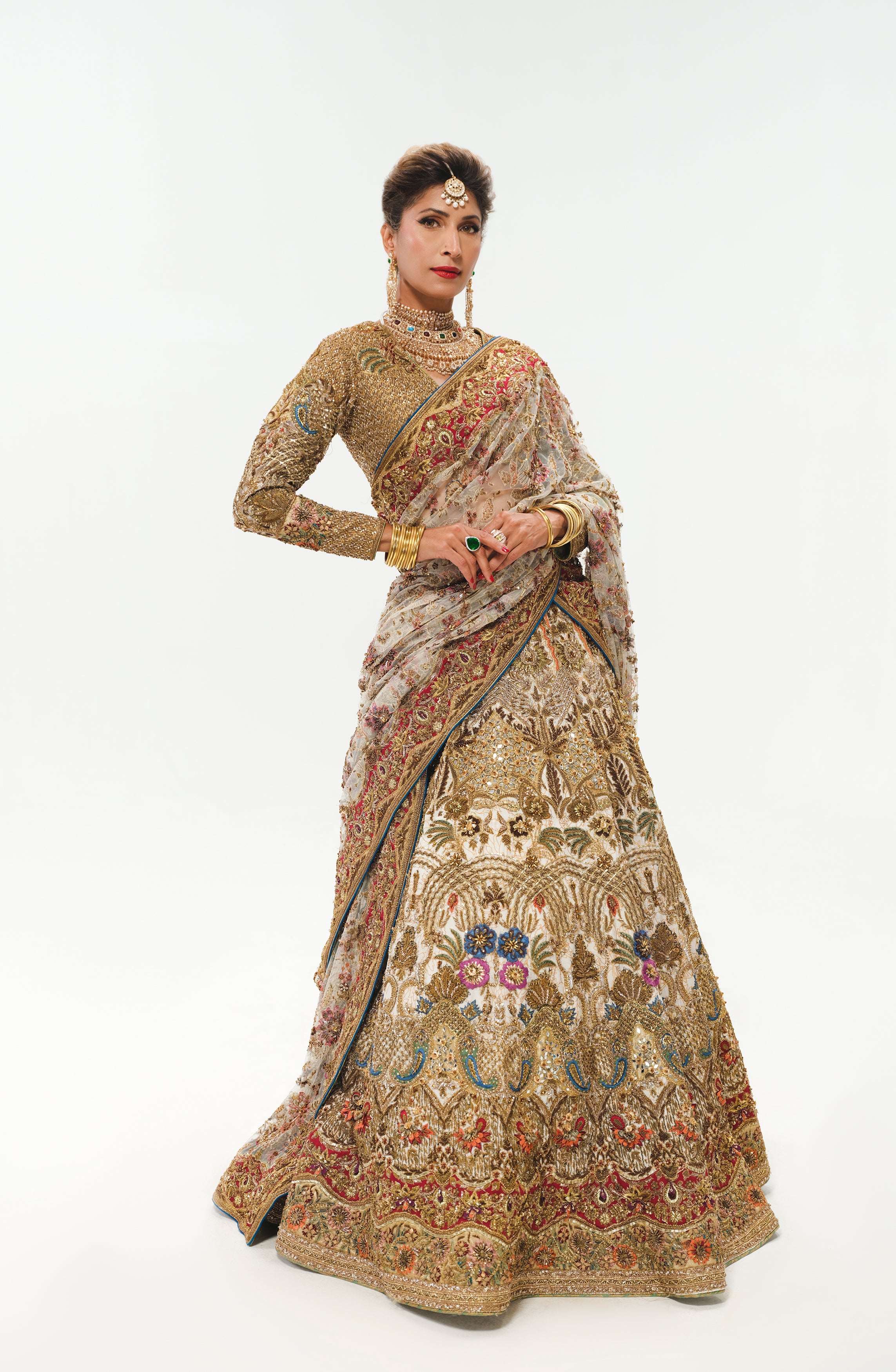 Pakistani White Zardozi Jamawar Bridal Lehenga Choli (3-Piece) - Image 3