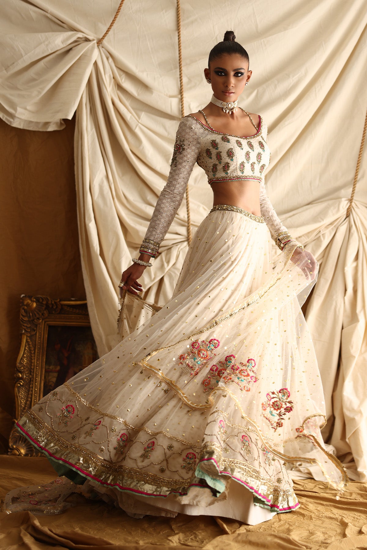 Pakistani Swan White Zardozi Khaadi Net Lehenga Choli (3-Piece) - Image 2