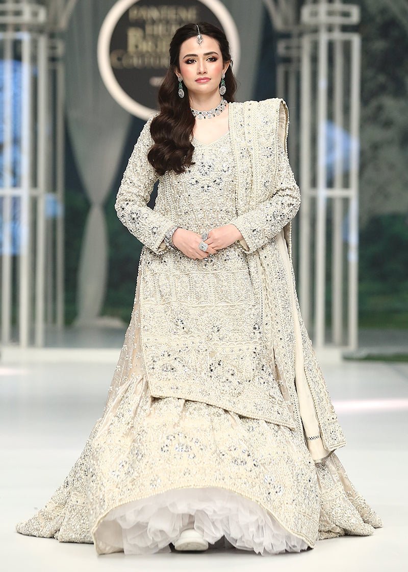 Pakistani White Embellished Lamy Bridal Lehenga (3-Piece) - Image 1