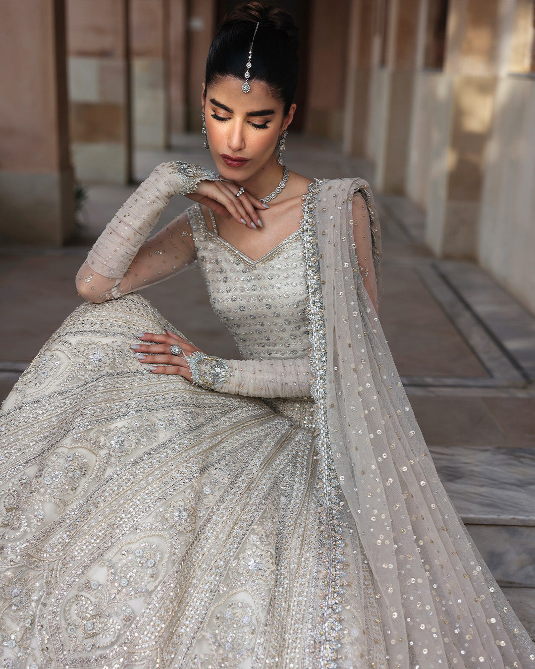 Pakistani White Embellished Net Lehnga Choli (3-Piece) - Image 2