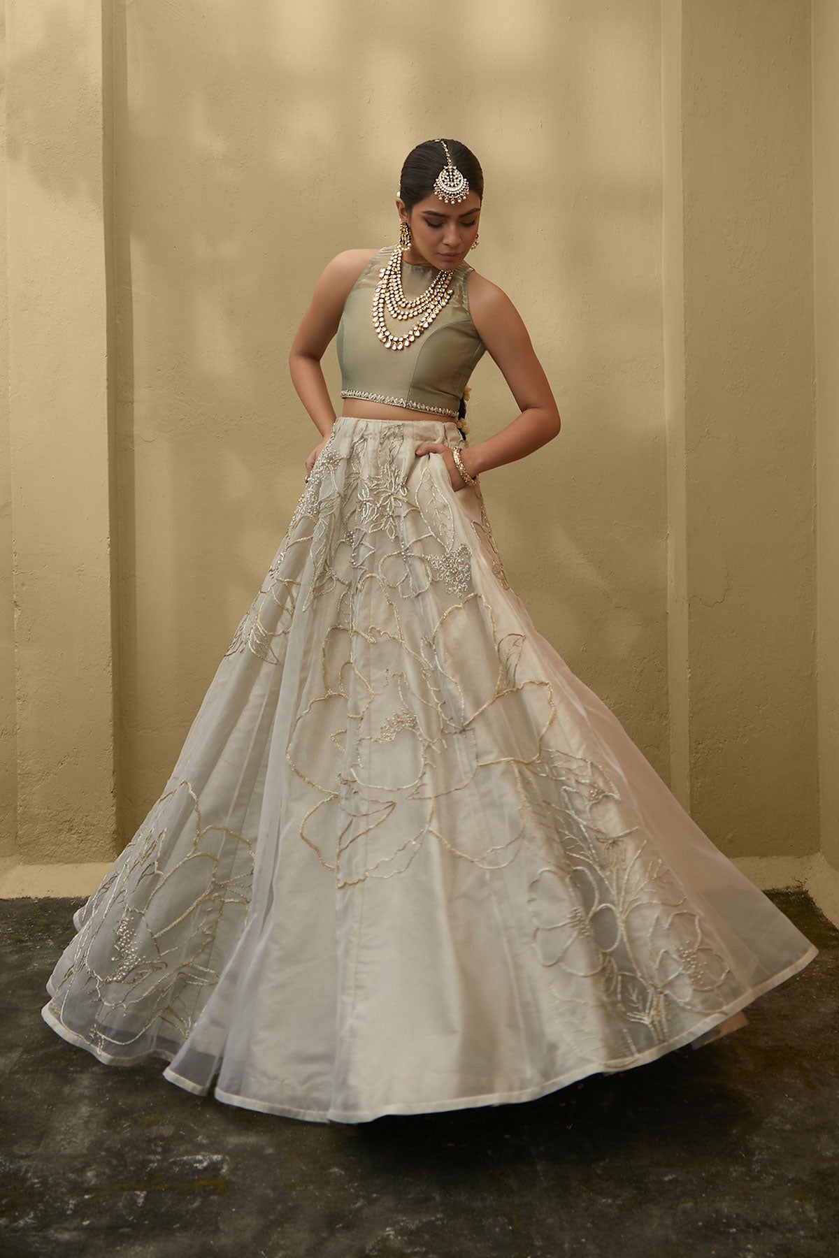 Pakistani White Embroidered Tissue Organza Lehenga (3-Piece) - Image 2