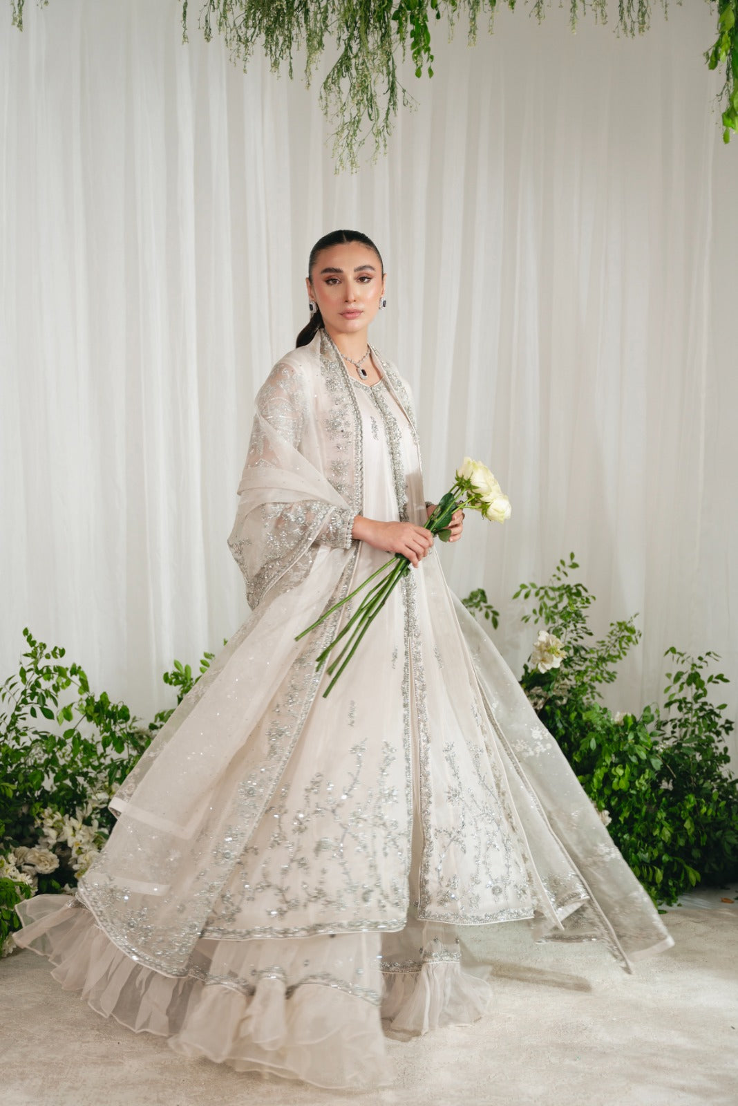 Pearl White Zardozi Organza Lehenga (3-Piece) - Image 13