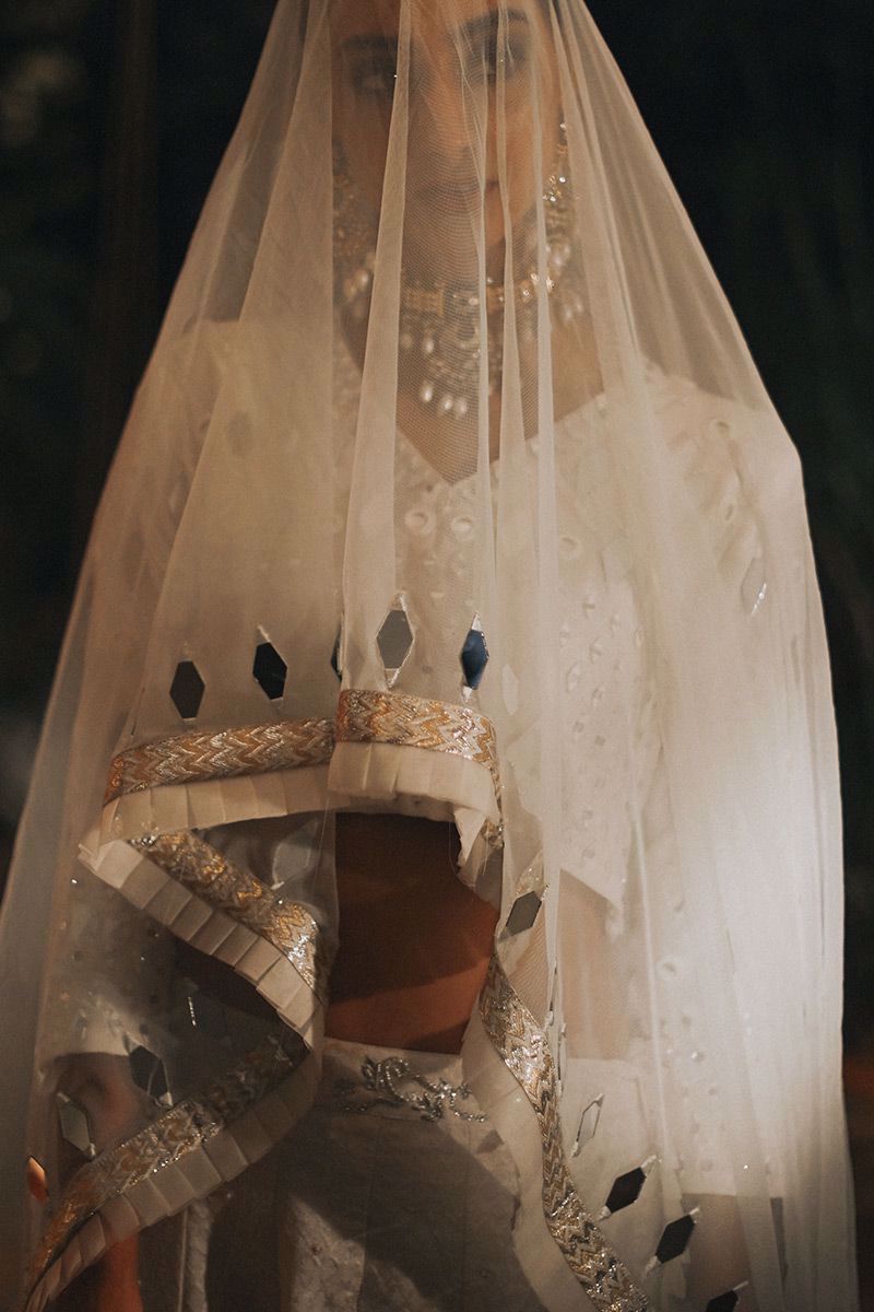 Pakistani White Sheesha Embroidered Raw Silk & Jamawar Lehenga (3-Piece) - Image 8