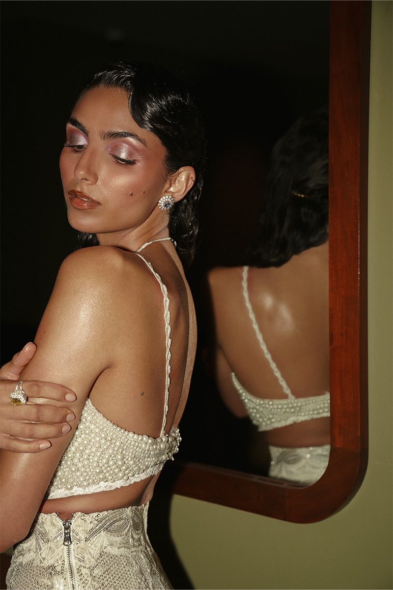 Pakistani Pearlescent White Embellished Silk-Blend Mermaid Lehenga (2-Piece) - Image 3