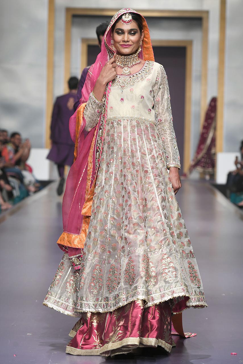 Pakistani White Embroidered Maysuri Anarkali Lehenga (3-Piece) - Image 2