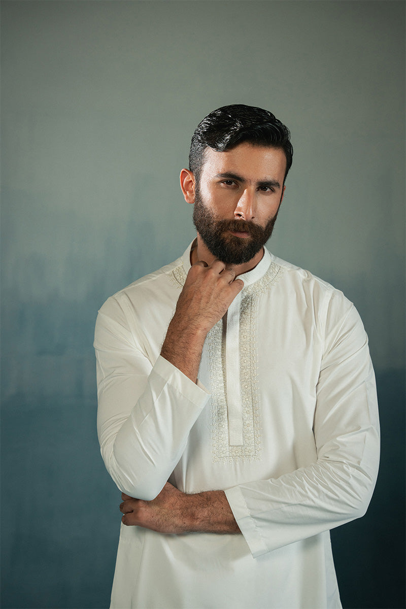 White Tone-on-Tone Embroidered Cotton Kurta Pajama (2-Piece) - Image 3