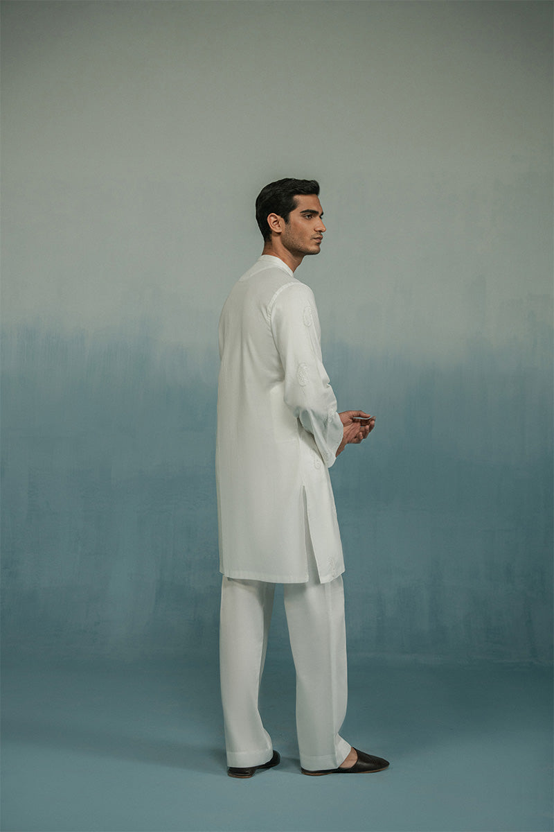 White Hand-Embroidered Cotton Kurta Pajama (2-Piece) - Image 5