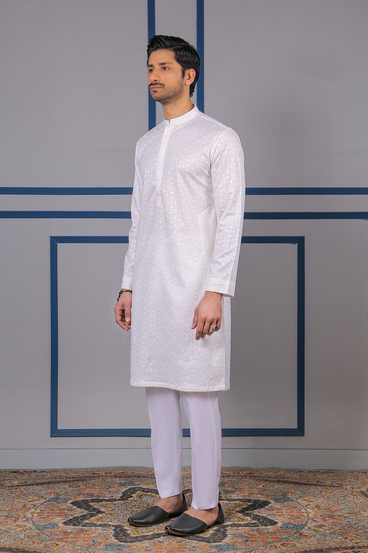 White Schiffli Embroidered Cotton Kurta (2-Piece) - Image 2