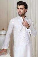White Embroidered Pure Cotton Kurta (2-Piece) - Image 5