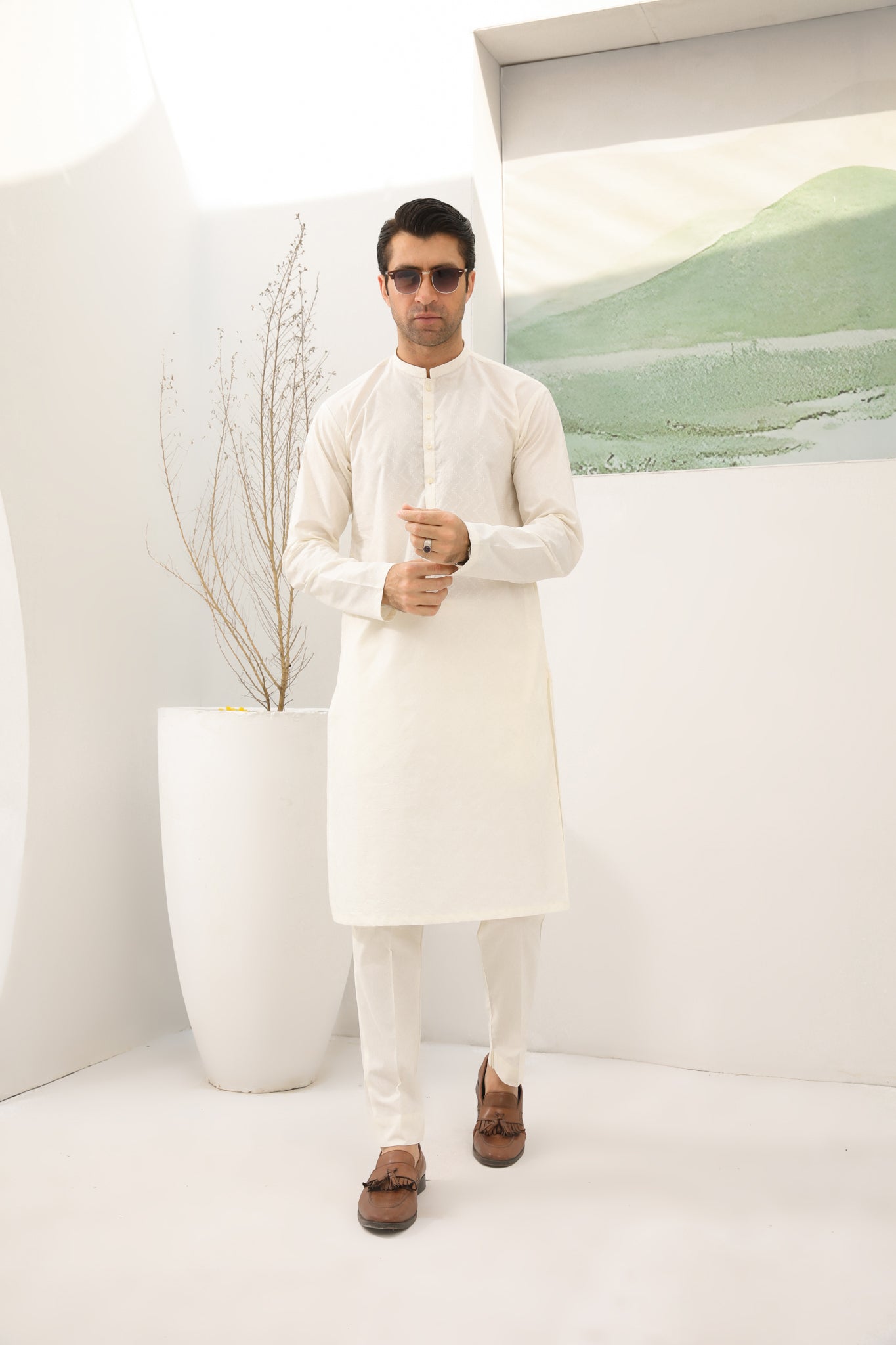 White Schiffli Embroidered Cotton Kurta Trouser (2-Piece) - Image 5