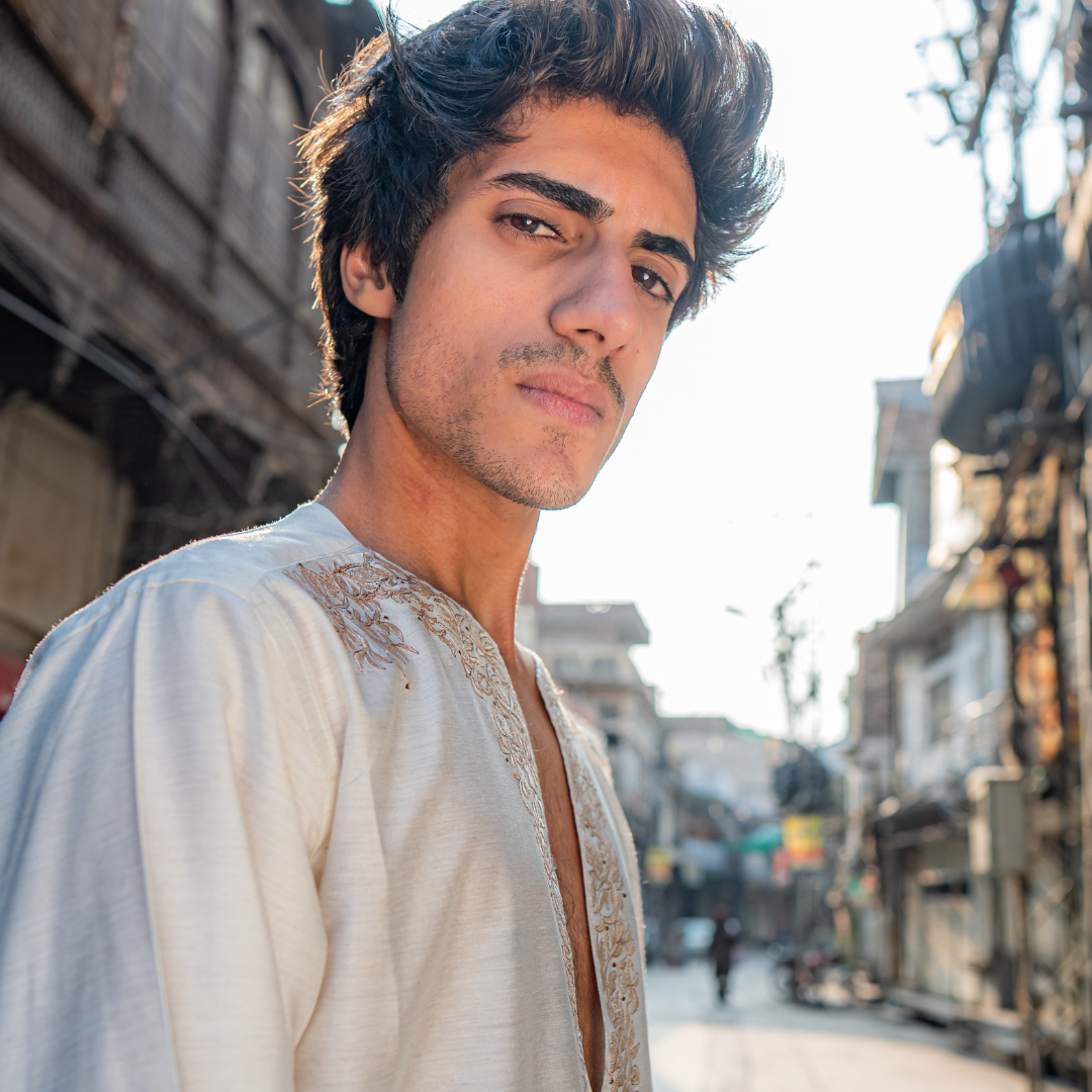 White Embroidered Cotton-Silk Kurta (2-Piece) - Image 7