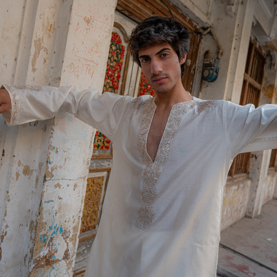 White Embroidered Cotton-Silk Kurta (2-Piece) - Image 8