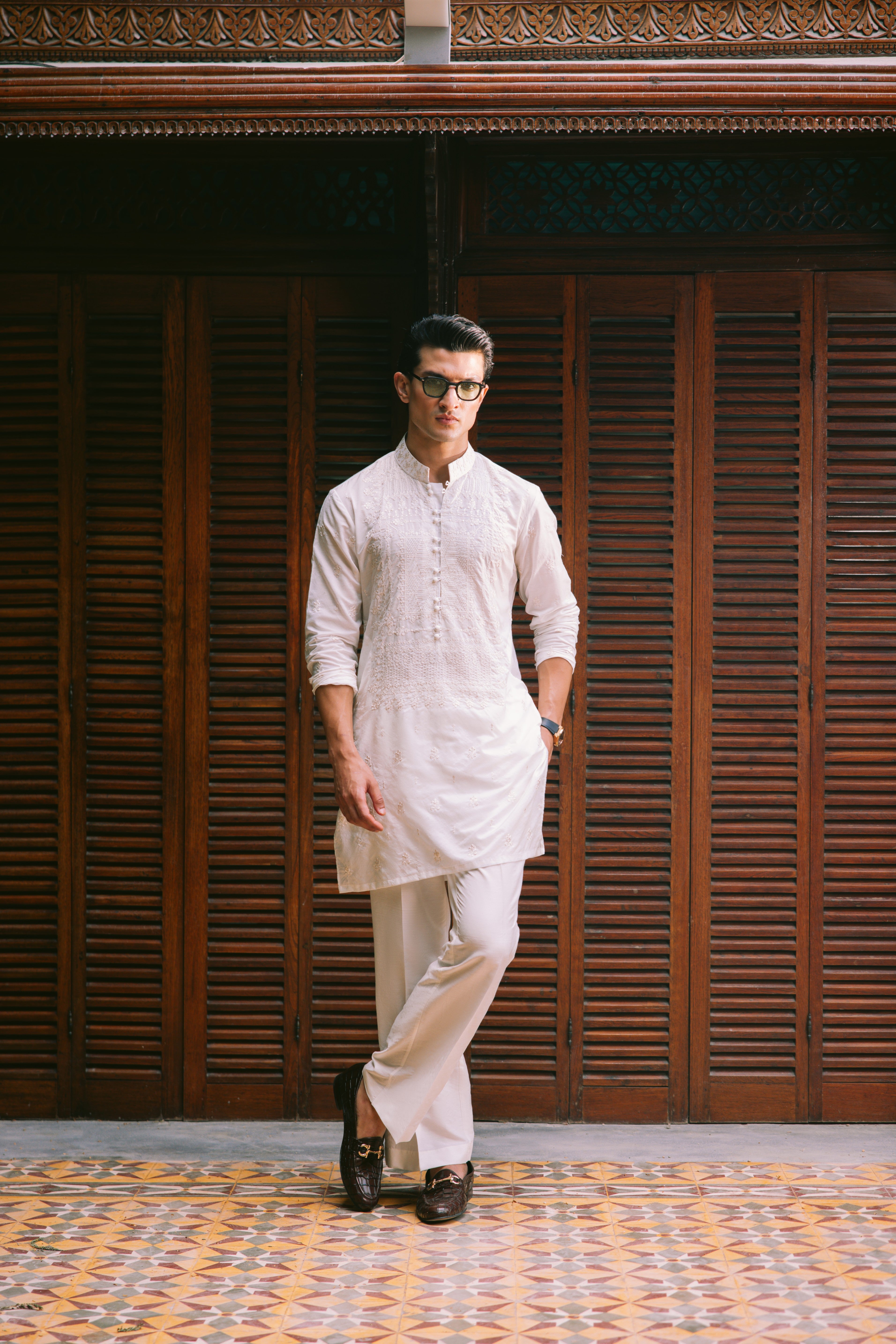 White Embroidered Cotton-Silk Kurta Set (2-Piece) - Image 6